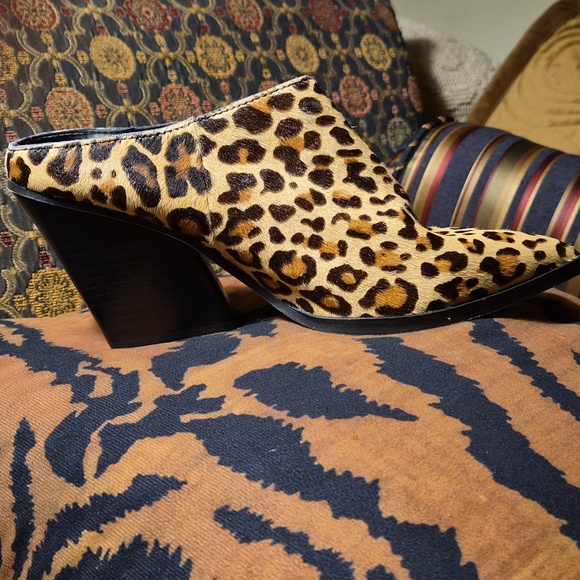 Dolce Vita Real Fur, Cheetah Print Mule,  Slip-On Booties With Western Heel - Picture 4 of 6